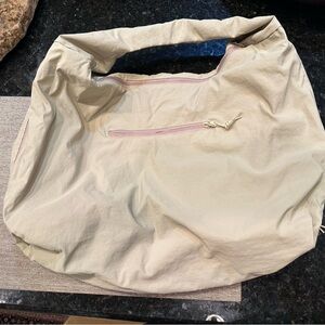 Large Beige Light Tan Everyday Carryall Bag- Lots of storage and pockets! NEW